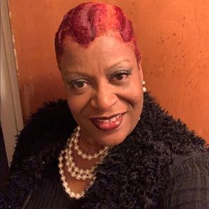 Meet your Posher, Celeste